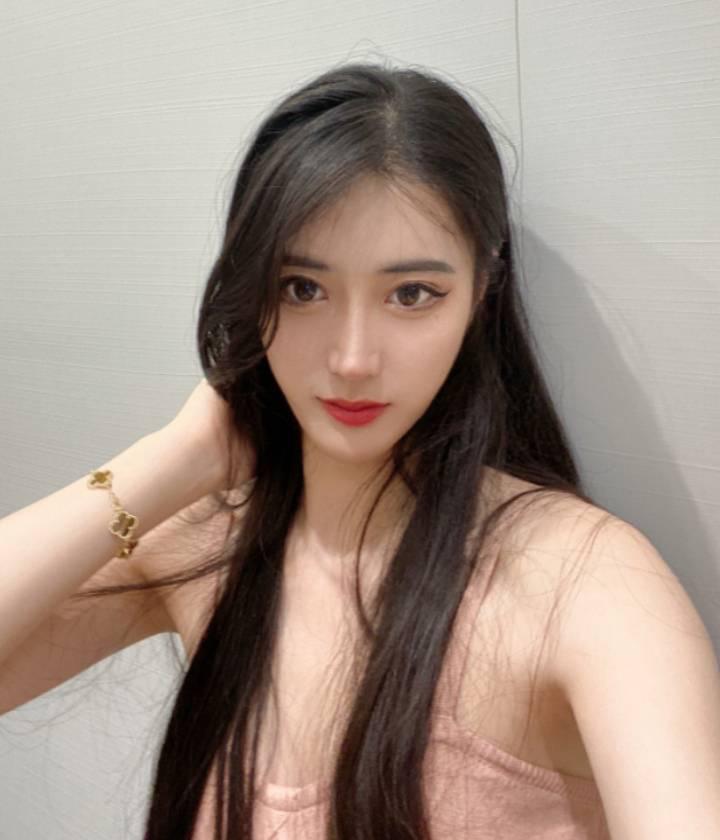 活好。乖巧。你懂的